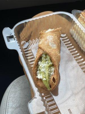 Pistachio cannoli