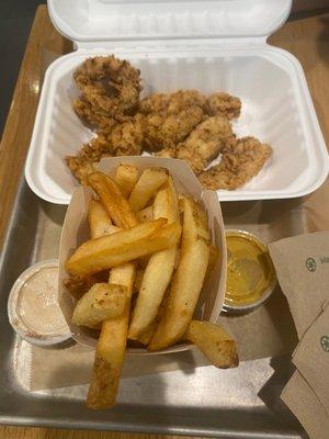 Chicken tenders with honey mustard and fries