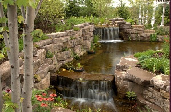 Professional water features built right. Call the pro's at Water Feature Pros. (941) 256-0152