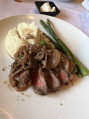 Lunch New York Steak with mashed potatoes and asparagus