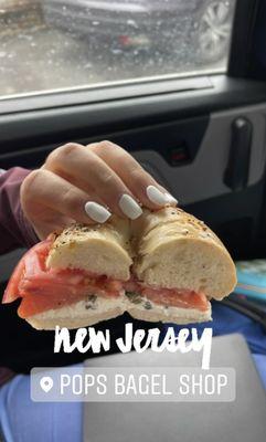 Lox bagel