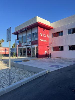 The front of the restaurant.