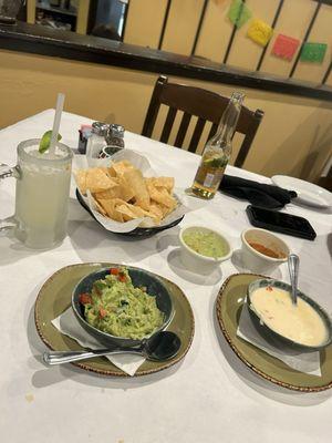 Margarita in the rocks, guacamole and white queso