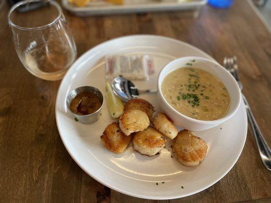 Seared scallops with chipotle bourbon butter, a side of clam chowder