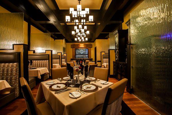 Experience fine dining in our multiple award-winning Steak House.