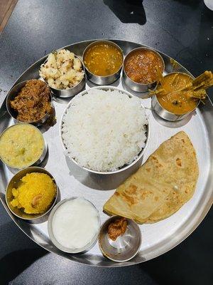 Arusuvai Special Meals - Thali