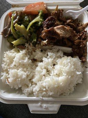 Chicken adobo very dry and beef broccoli wilted and tasted old