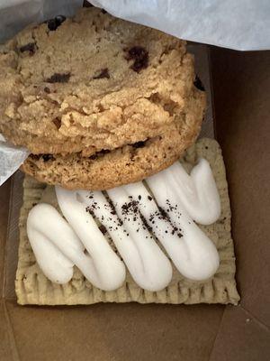 Oreo poptart, chocolate chip cookie, peanutbutter chocolate cookie