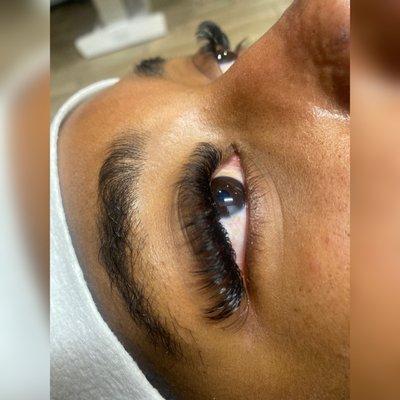 Volume lashes