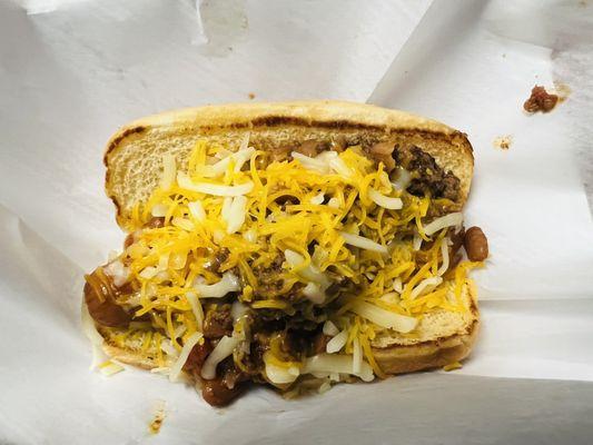 Chili cheese dog