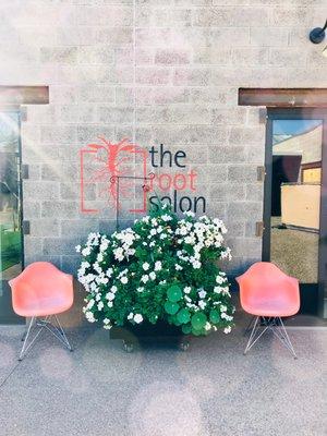 Catch up on your reading and process outside by our beautiful flowers! Beautiful flowers, BEAUTIFUL HAIR!