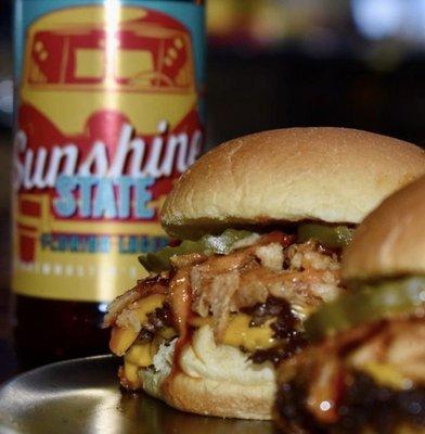 Burger Slider, Sunshine State Beer