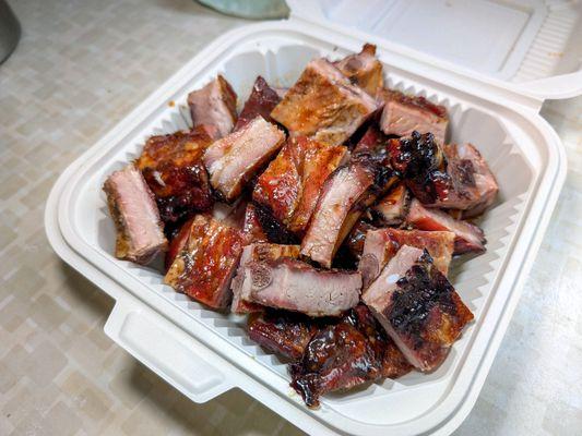 1 pound of bbq spareribs $16