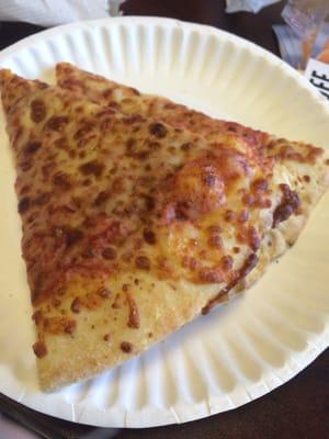 Pizza looks like school lunch pizza