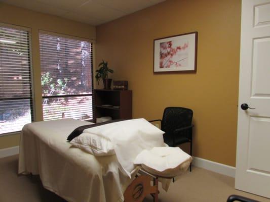 The second treatment room at Still Mountain Acupuncture.