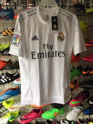 Real madrid  2015-2016 adidas home color