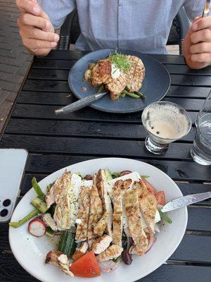 Espresso martini, horiatiki salad with chicken, grilled chicken entree.