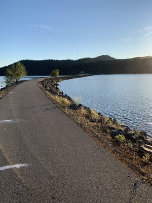 Going south on Lake CDA trail