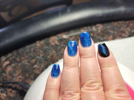 A little fun with blue cat eye polish. We have over 50x different cat eye color polishes.