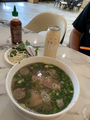 Special Combo Pho & King Oolong Milk Tea