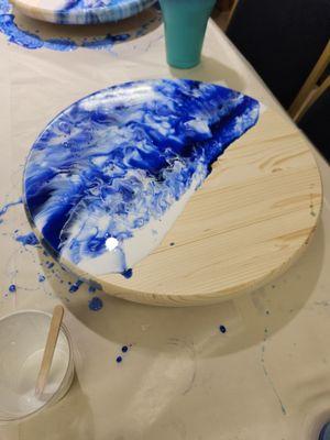 Resin wave class lazy susan.