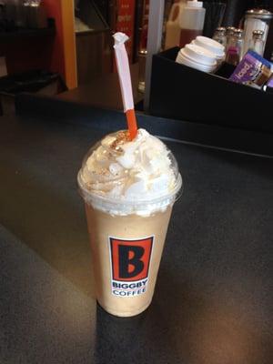 The staff at Ferndale Biggby Coffee have customized my super frozen latte to perfection.  I'm in love with this cinnamon beauty!