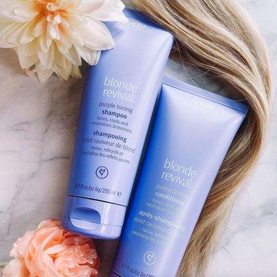 Blonde Revival Shampoo & Conditioner is the only purple shampoo on the market that repairs blonde hair while restoring a perfect tone.