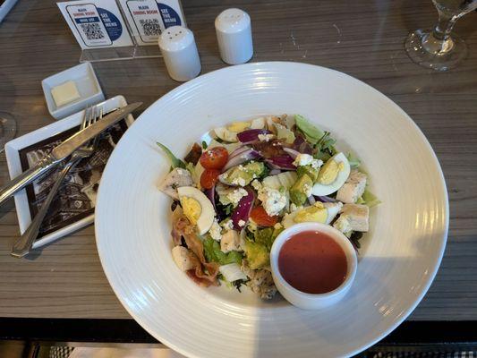 Cobb salad. Below average presentation and taste