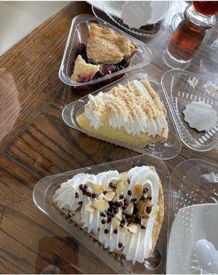 4 Michigan 4-Berry Fruit Pie, Coconut Cream Pie, Cannoli Cream Pie