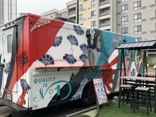 Outside of the Shiso Crispy food truck