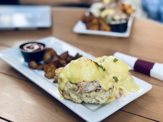 Crab Benedict