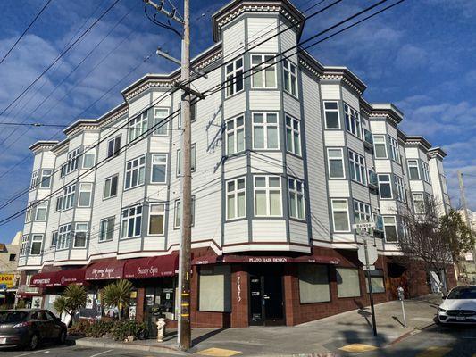 SOLD
 399 36th Ave #208