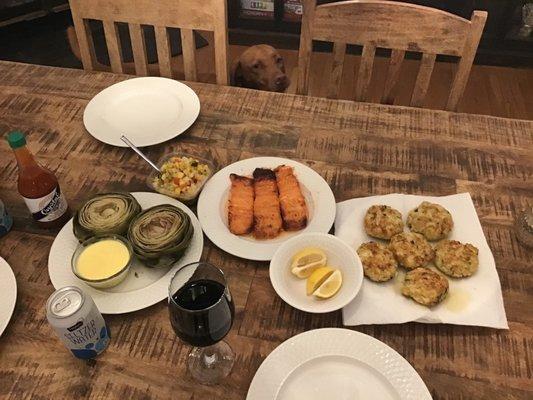 Delicious roe salmon and crab cakes!