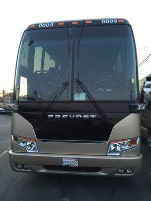 Front of 2016 Prevost 56,58 Seats Motor Coach