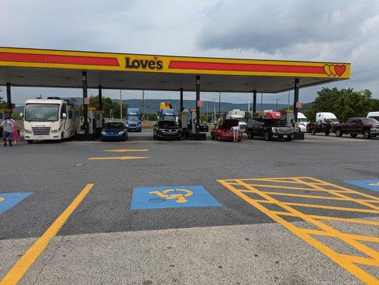 Love's Travel Stop, Jonestown