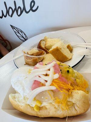 Original Coconut  and passion fruit and Cha- Thai custard with soft bread