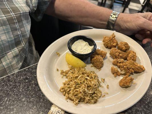 $20 oyster platter?  Presentation? This is exactly how this plate was received.