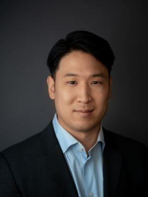 Dr Aaron Suh