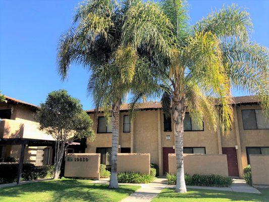 Del Norte Apartments: 45-Unit Community in Ventura professionally managed by California Oaks Property Management