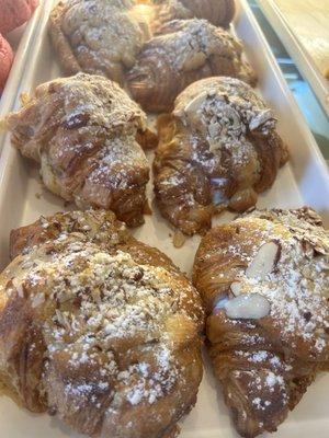 VERY GOOD Almond Croissant A MUST TRY,