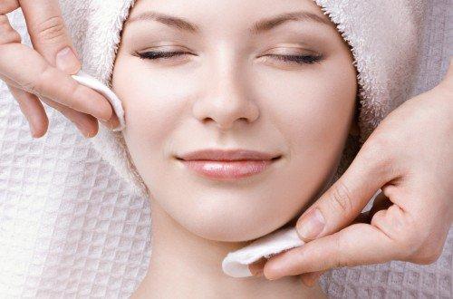 Facial Treatments & Dermal Peels