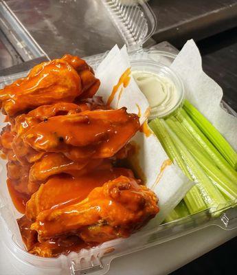 Chicken Wings with Celery and Blue Cheese