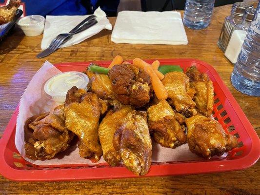 xtra large wings