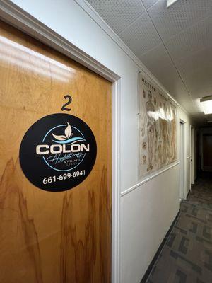 Hallway outside of the colonic room