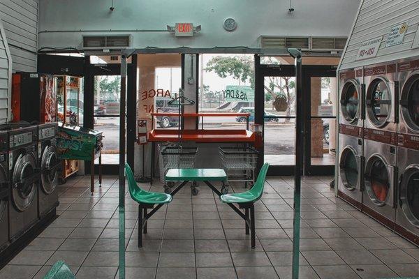 Front lobby of Habana Plaza Coin Laundry