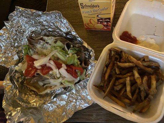 Gyro Special looks and tastes absolutely delicious!!