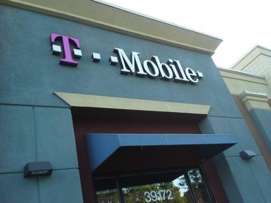 T-Mobile Store Front, Fremont Hub Shopping Center, Fremont, CA.