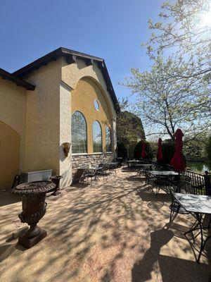 Outdoor Patio is Dreamy