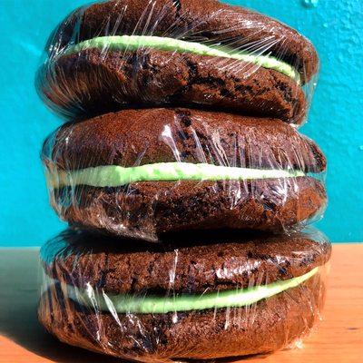 March mint madness! Chocolate cookie sandwich filled with a minty smooth icing.