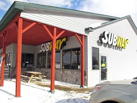 The only fast food near Elmira. Outdoor picnic bench.